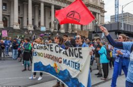 اعتراضات گسترده فعالان محیط زیستی در شهرهای مختلف استرالیا