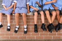 مدارس ایالت ویکتوریا از روز سه شنبه تعطیل می‌شوند