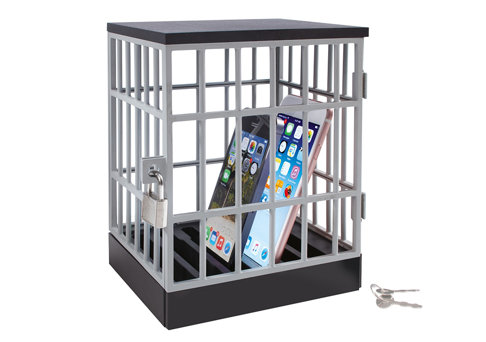 عرضه «زندان تلفن» در فروشگاه‌های کی‌مارت استرالیا