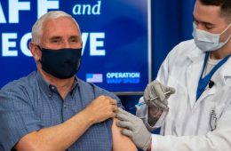 دولت‌ آمریکا رسما ایمنی واکسن کرونای شرکت مُدرنا را تایید کرد