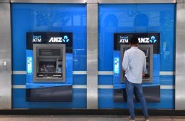بانک ANZ می‌خواهد ۱۵ شعبه دیگر را هم تعطیل کند