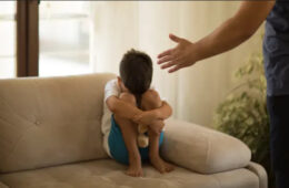 تنبیه بدنی کودکان در استرالیا؛ آری یا خیر؟