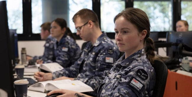 جبههای تازه: نیروی دفاعی استرالیا در بحبوحه چالشهای راهبردی به دنبال جذب نیروهای فضایی