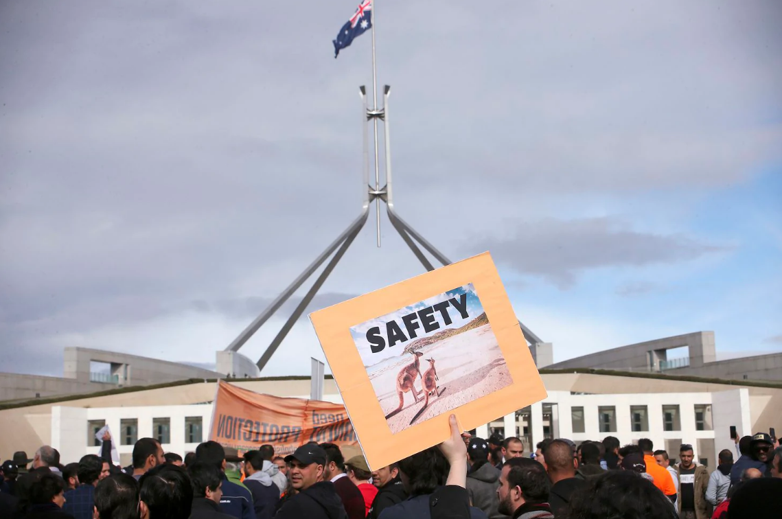 تظاهرات پناهجویان معترض مقابل پارلمان استرالیا