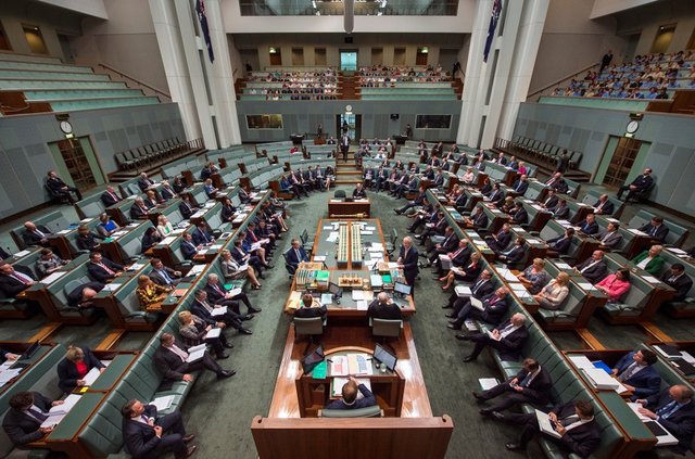 بحران تابعیت دوگانه در استرالیا گریبان سیاستمداران بیشتری را گرفت