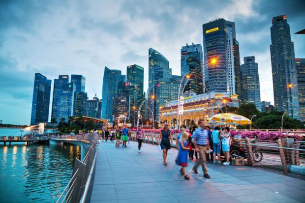 به سنگاپور سفر می کنید مراقب جریمه های سختگیرانه باشید