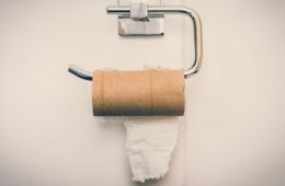 ویروس کرونا؛ چرا مردم دستمال توالت انبار می‌کنند؟
