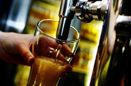 استرالیایی‌ها حداکثر روزی ۴ استاندارد مشروب الکلی بنوشند