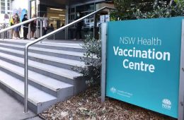 استرالیایی‌ها برای سفر به خارج، شاید به تزریق دوز سوم واکسن نیاز پیدا کنند