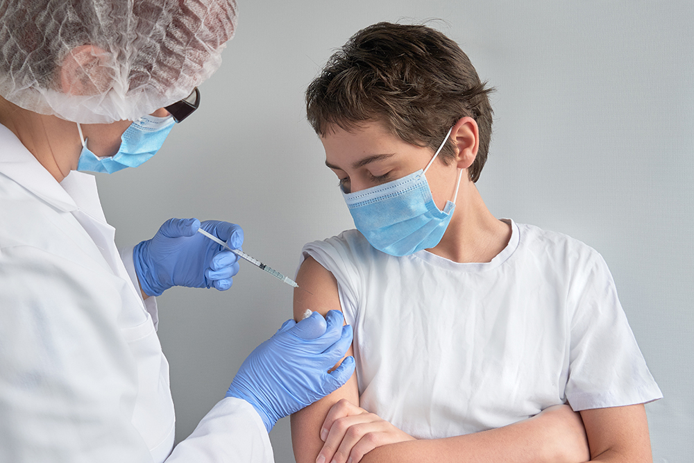 12 تا 15 ساله‌ها مجاز به دریافت واکسن می‌شوند؛ آغاز ثبت نام خانوادگی واکسن