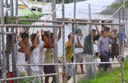 استرالیا بازداشت پناهجویان در پاپوآ گینه نو را متوقف می‌کند؛ سیاست‌ها تغییری نمی‌کند