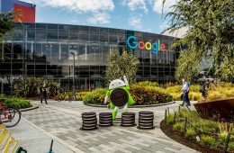 گوگل در استرالیا یک میلیارد دلار ‘سرمایه‌گذاری می‌کند’