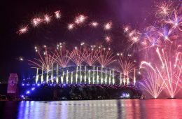 برای آتشبازی شب سال نوی سیدنی، بلیت تهیه کنید