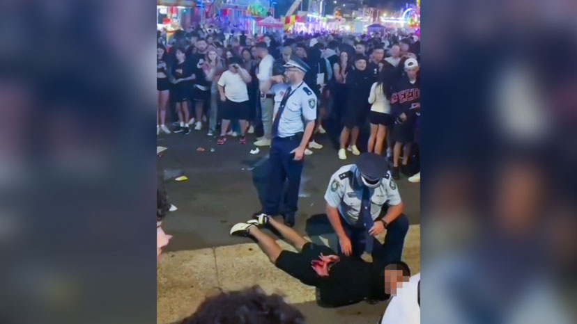 چاقوکشی در نمایشگاه عید پاک سیدنی؛ نوجوان 17 ساله جان باخت