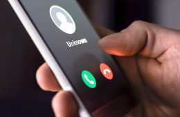 ۵ روش برای جلوگیری از دریافت تماس‌های تلفنی ناخواسته در استرالیا