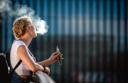 هشدار متخصصان: موج سیگاری‌ها در استرالیا در راه است