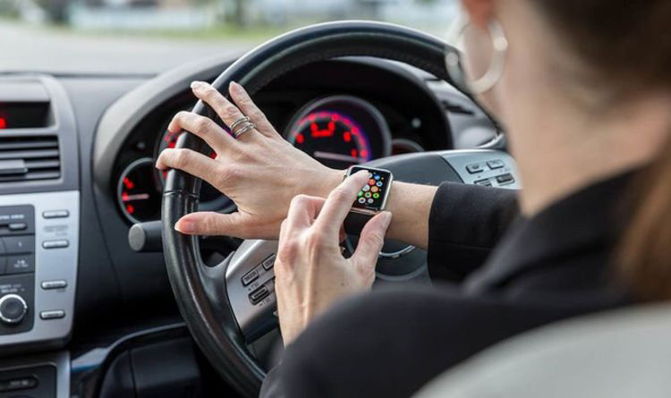 جریمه استفاده از ساعت هوشمند حین رانندگی چقدر است