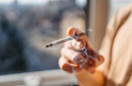 احتمال ممنوعیت استعمال دخانیات در بالکن مجتمع‌های مسکونی در کوئینزلند