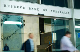 کاهش شدید رشد اقتصاد استرالیا؛ بانک مرکزی باید پایش را از روی ترمز بردارد