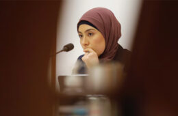 تعلیق سناتور فاطمه پیمان در کمیته پارلمانی حزب کارگر به دلیل حمایت از فلسطین