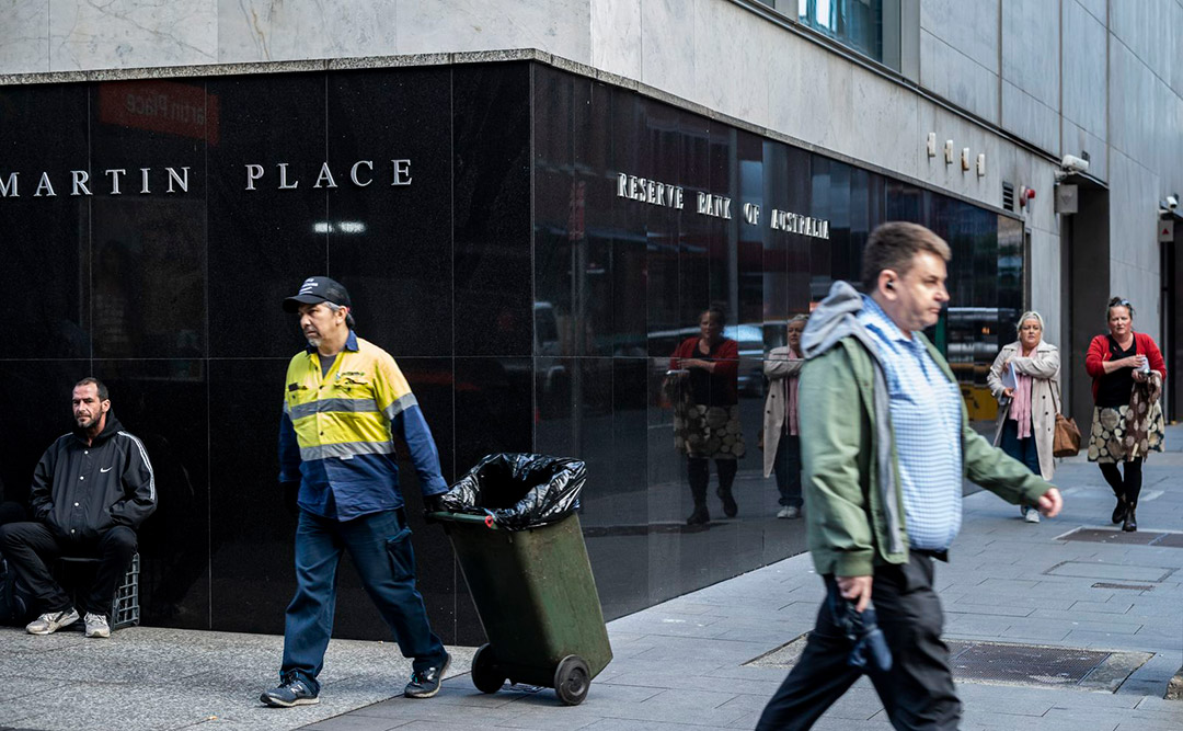 بانک مرکزی استرالیا نرخ بهره را بدون تغییر گذاشت تا فشار بر خانوارها افزایش نیابد