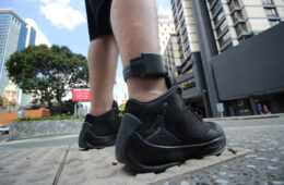 پیشنهاد قانون جدید در کوئینزلند: امکان استفاده از پابند الکترونیکی برای کودکان ۱۰ ساله