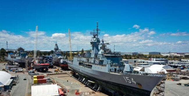 نیروی دریایی استرالیا توان اعزام ناو به تنگه هرمز را ندارد