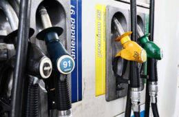 استرالیا برای مقابله با کمبود سوخت، ورود بنزین با کیفیت پایینتر را مجاز کرد