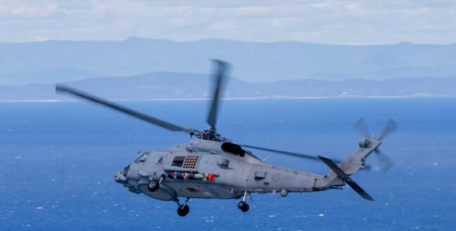 استرالیا از رفتار «ناایمن» بالگرد نظامی چین در دریای زرد شکایت کرد