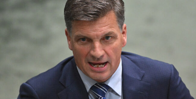 برنامه اپوزیسیون برای برونرفت از بحران سوخت: حفاری کنید و استخراج کنید