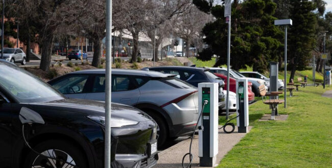 بحران در شبکه شارژ خودروهای برقی استرالیا