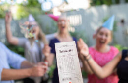 اشتباه عجیب برنده پاوربال؛ ۴۰ میلیون دلار را ۴۰ هزار دلار تصور کرد