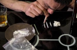 آمار نگران کننده از مصرف مواد مخدر: استرالیایی‌ها سالانه ۴٫۱ تن کوکائین مصرف می‌کنند